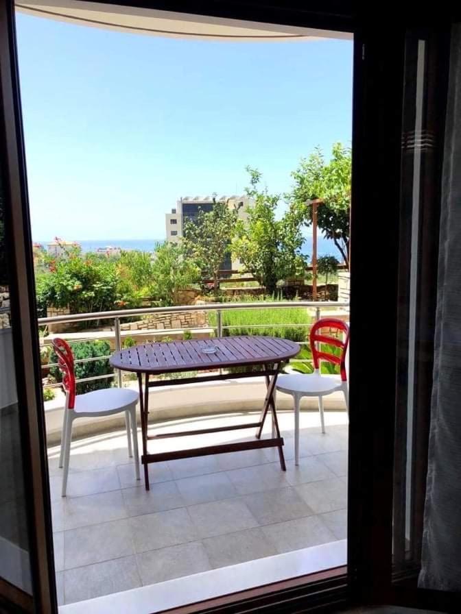 Spyridoula'S Guest House Himare Exterior photo