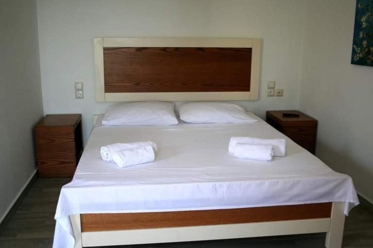 Spyridoula'S Guest House Himare Exterior photo